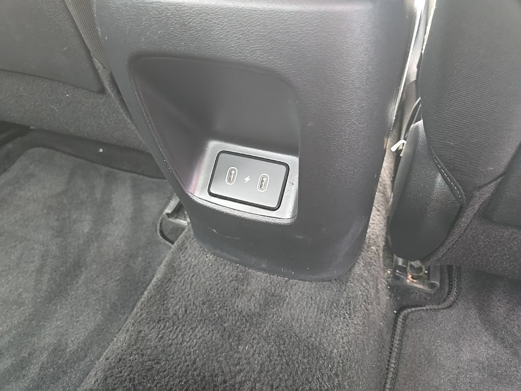 Used 2025 Hyundai Elantra SE FWD image 69
