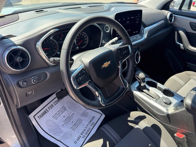 Used 2025 Chevrolet Blazer LT FWD image 13