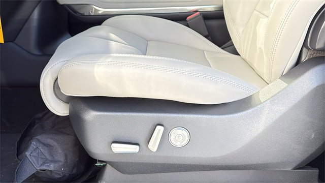 New 2026 Lincoln Navigator Reserve image 24