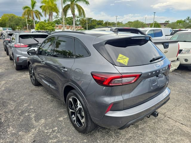 Used 2023 Ford Escape ST-Line Select w/ Tech Pack #2 image 4