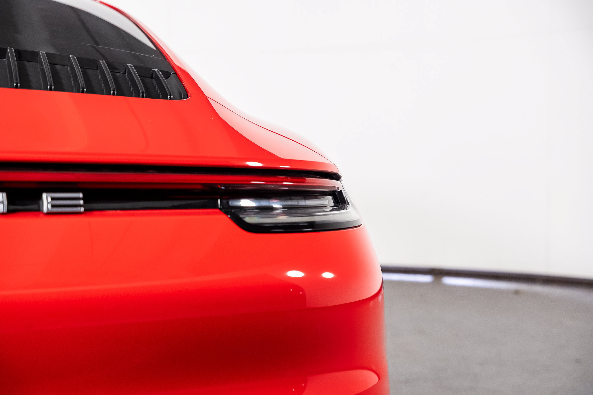 Used 2021 Porsche 911 Carrera w/ Premium Package RWD image 24