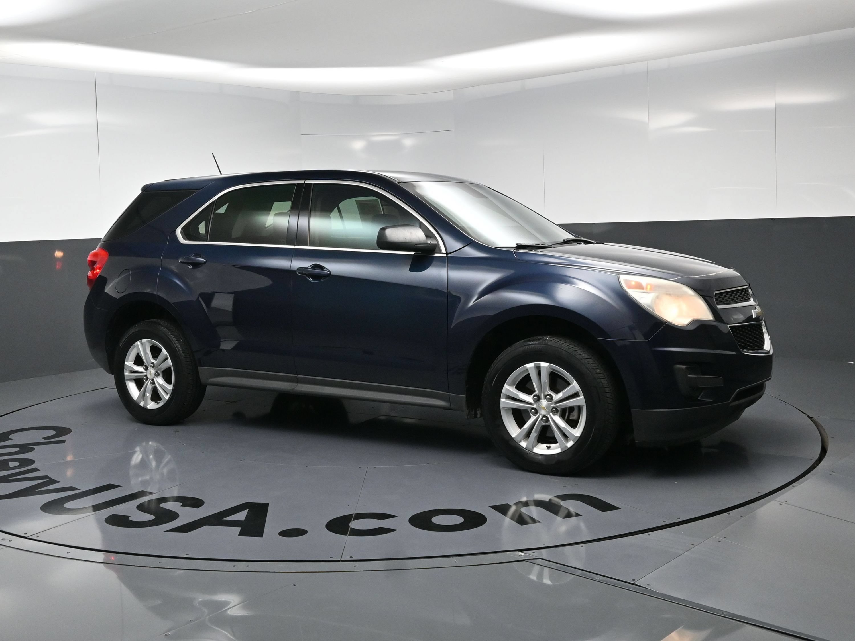 Used 2015 Chevrolet Equinox LS FWD image 2