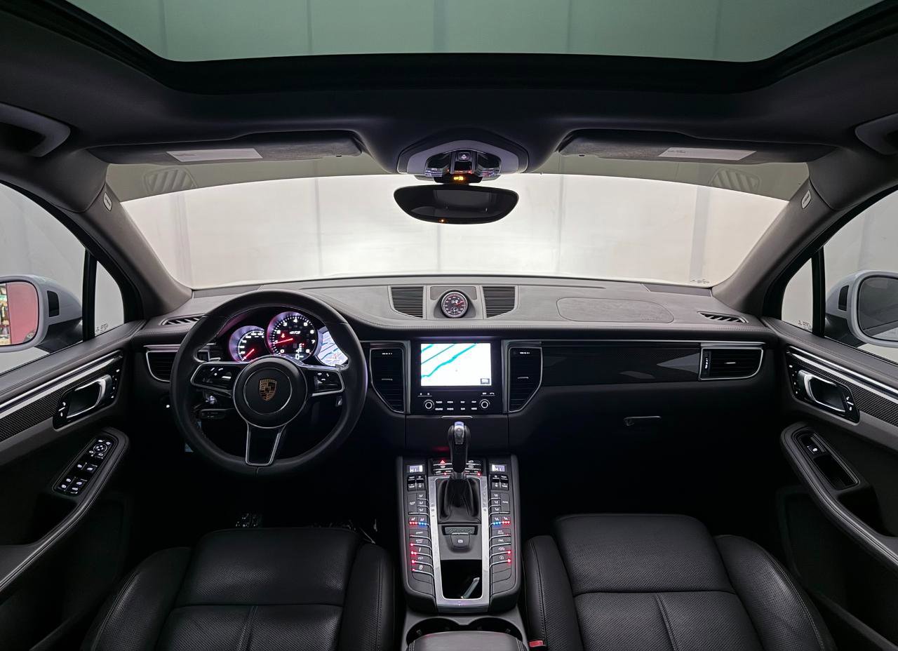 Used 2018 Porsche Macan GTS w/ Premium Package Plus image 29