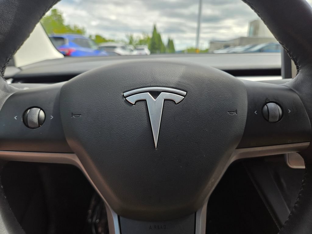 Used 2022 Tesla Model 3 Long Range AWD/4WD image 26