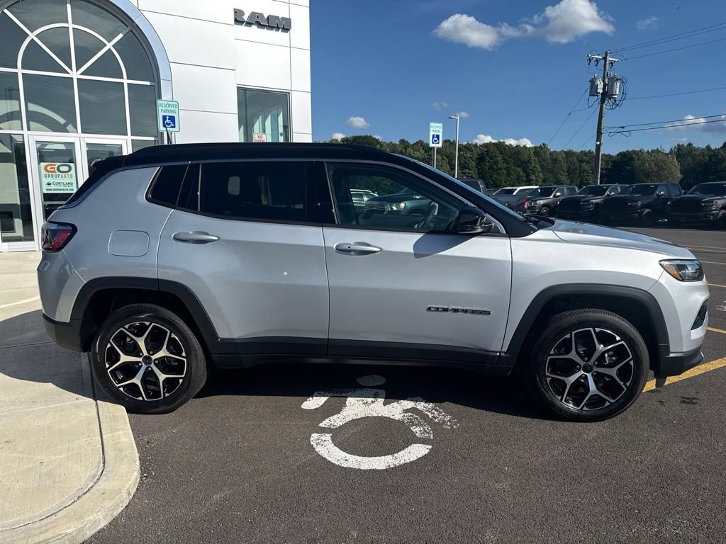 New 2026 Jeep Compass Limited AWD/4WD image 10