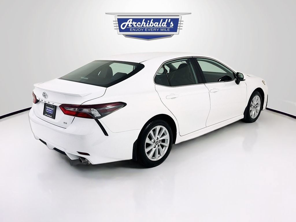 Used 2024 Toyota Camry SE FWD image 8