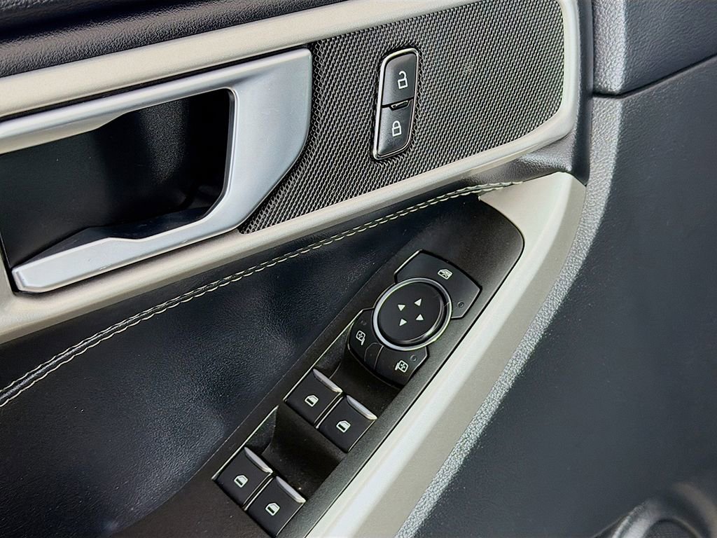 Used 2022 Ford Explorer XLT w/ Class IV Trailer Tow Package image 26