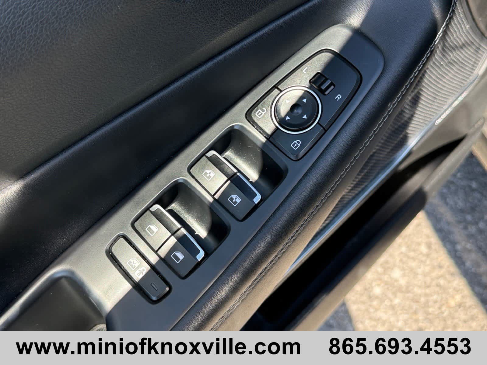 Used 2023 Hyundai Santa Fe SEL Premium AWD/4WD image 15