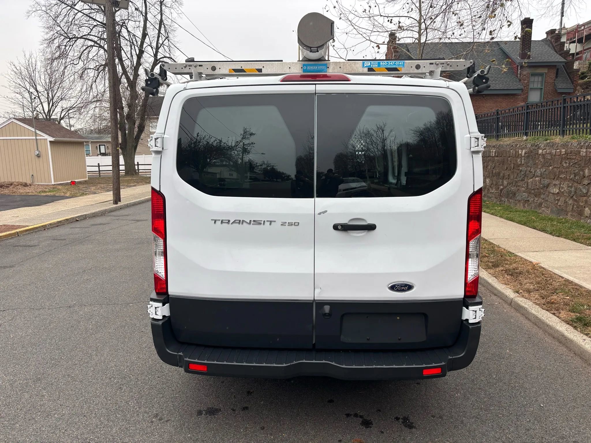 Used 2018 Ford Transit 250 130 Low Roof w/ Exterior Upgrade Package image 5
