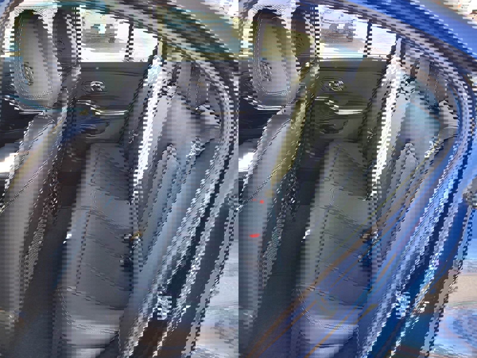 Used 2022 BMW 330e xDrive w/ Premium Package image 12