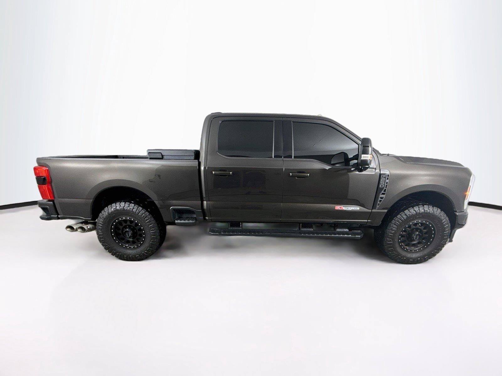 Used 2024 Ford F250 Lariat w/ Lariat Ultimate Package AWD/4WD image 4