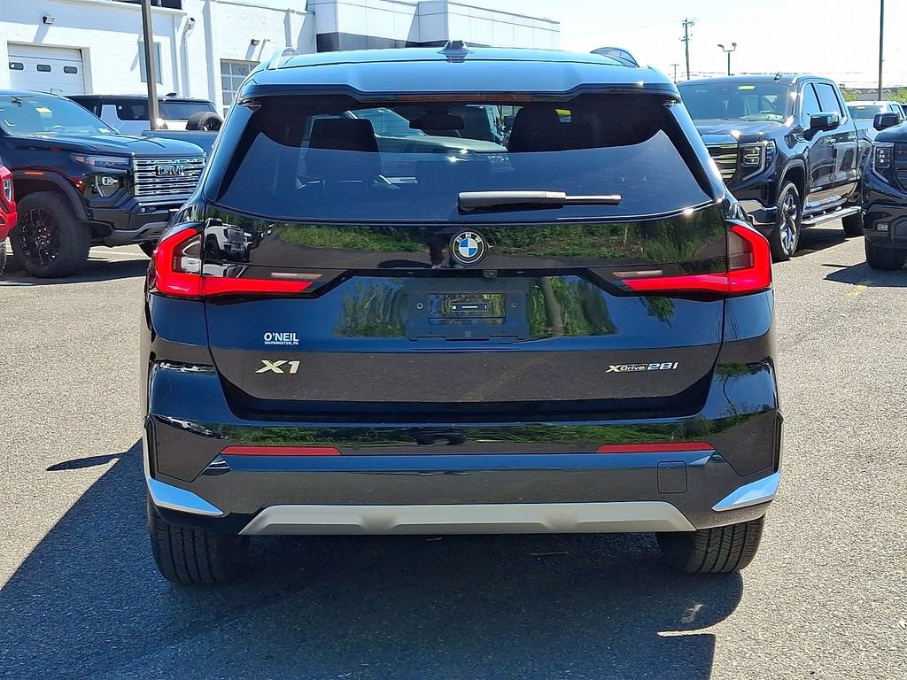 Used 2025 BMW X1 xDrive28i AWD/4WD image 5