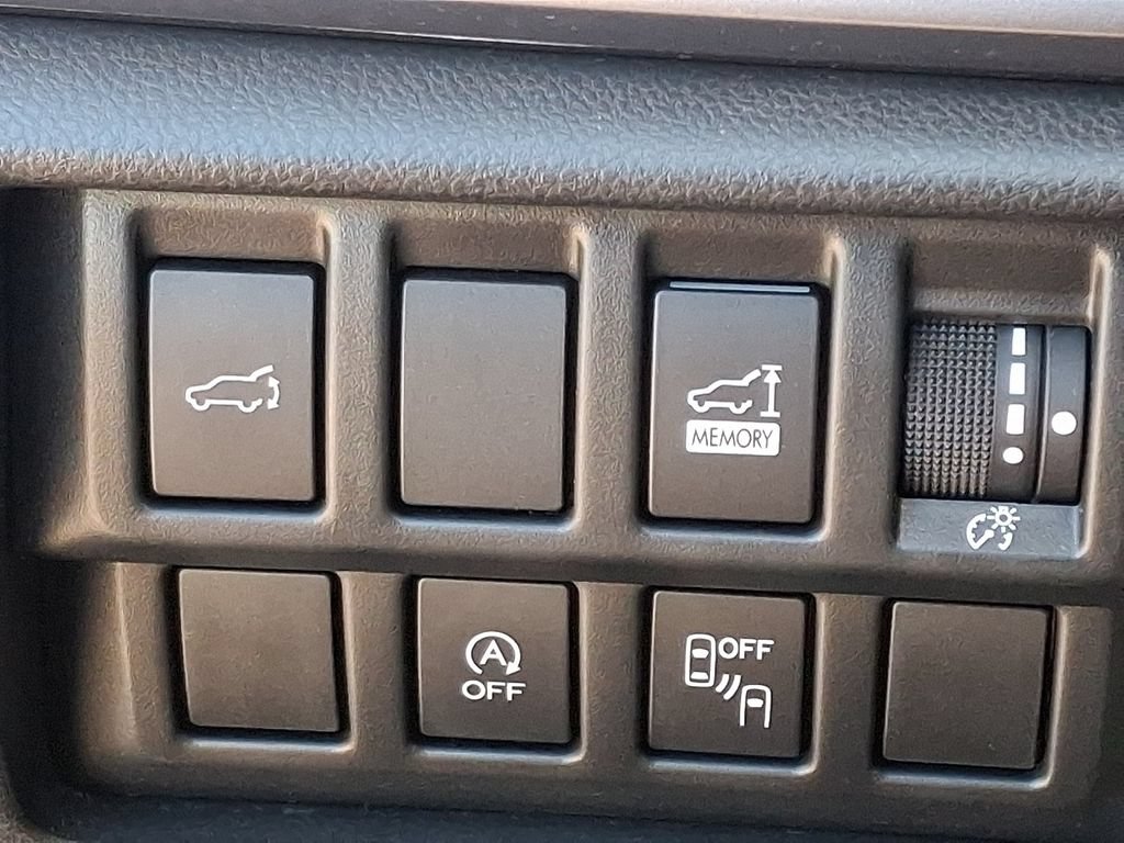 Used 2020 Subaru Forester Premium AWD/4WD image 27