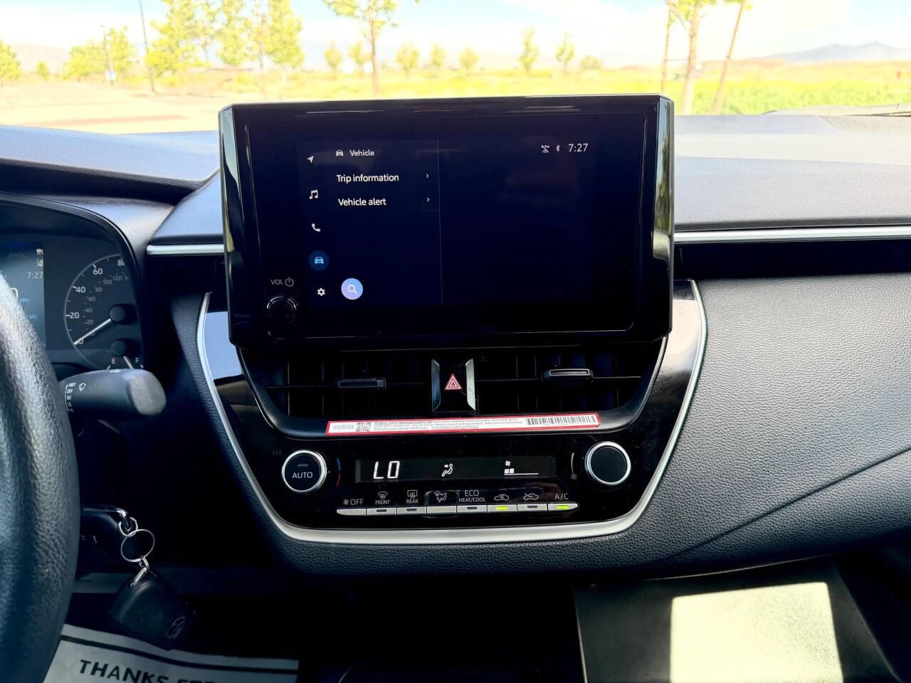 Used 2025 Toyota Corolla LE FWD image 15