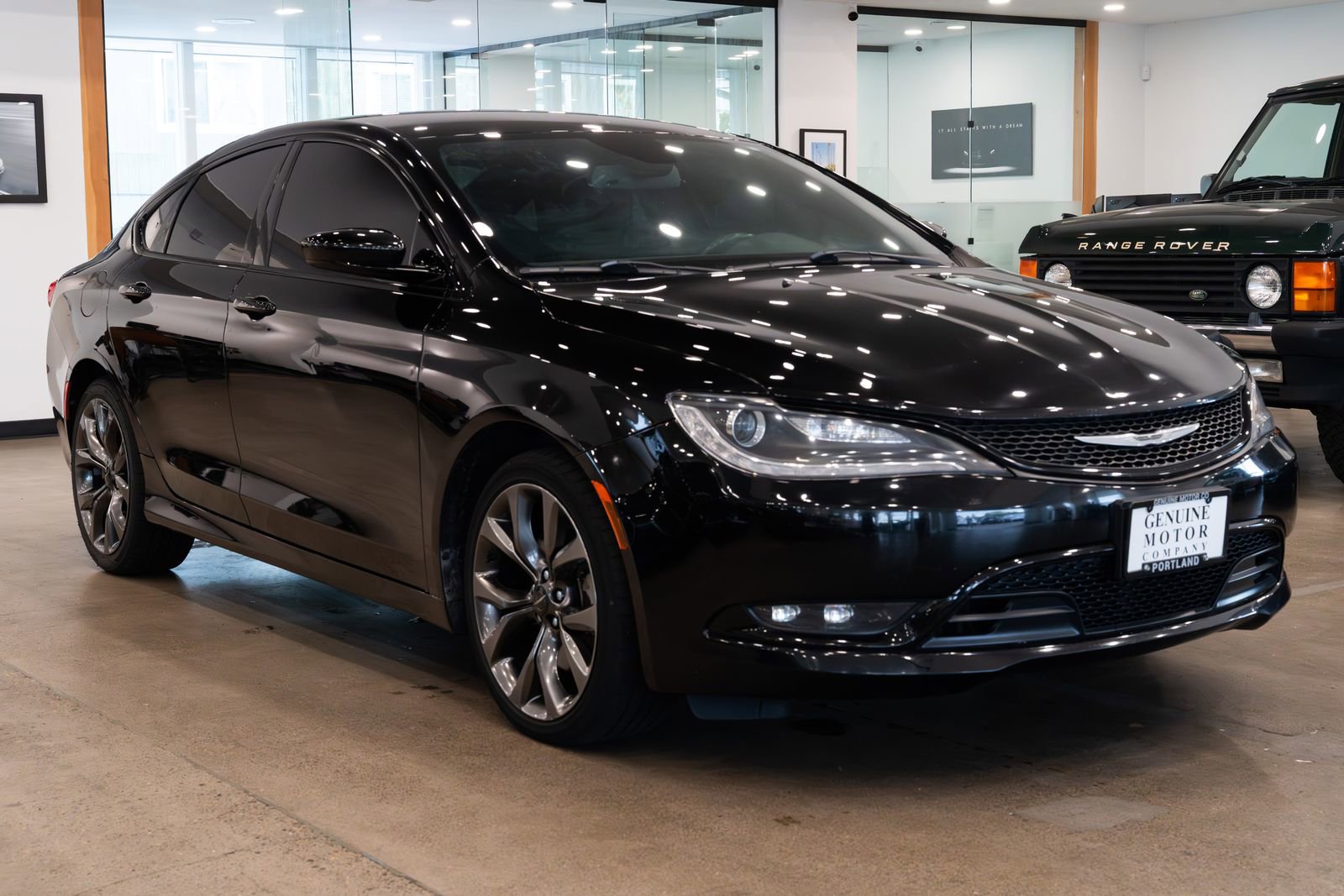 Used 2015 Chrysler 200 S w/ Navigation & Sound Group I AWD/4WD image 3