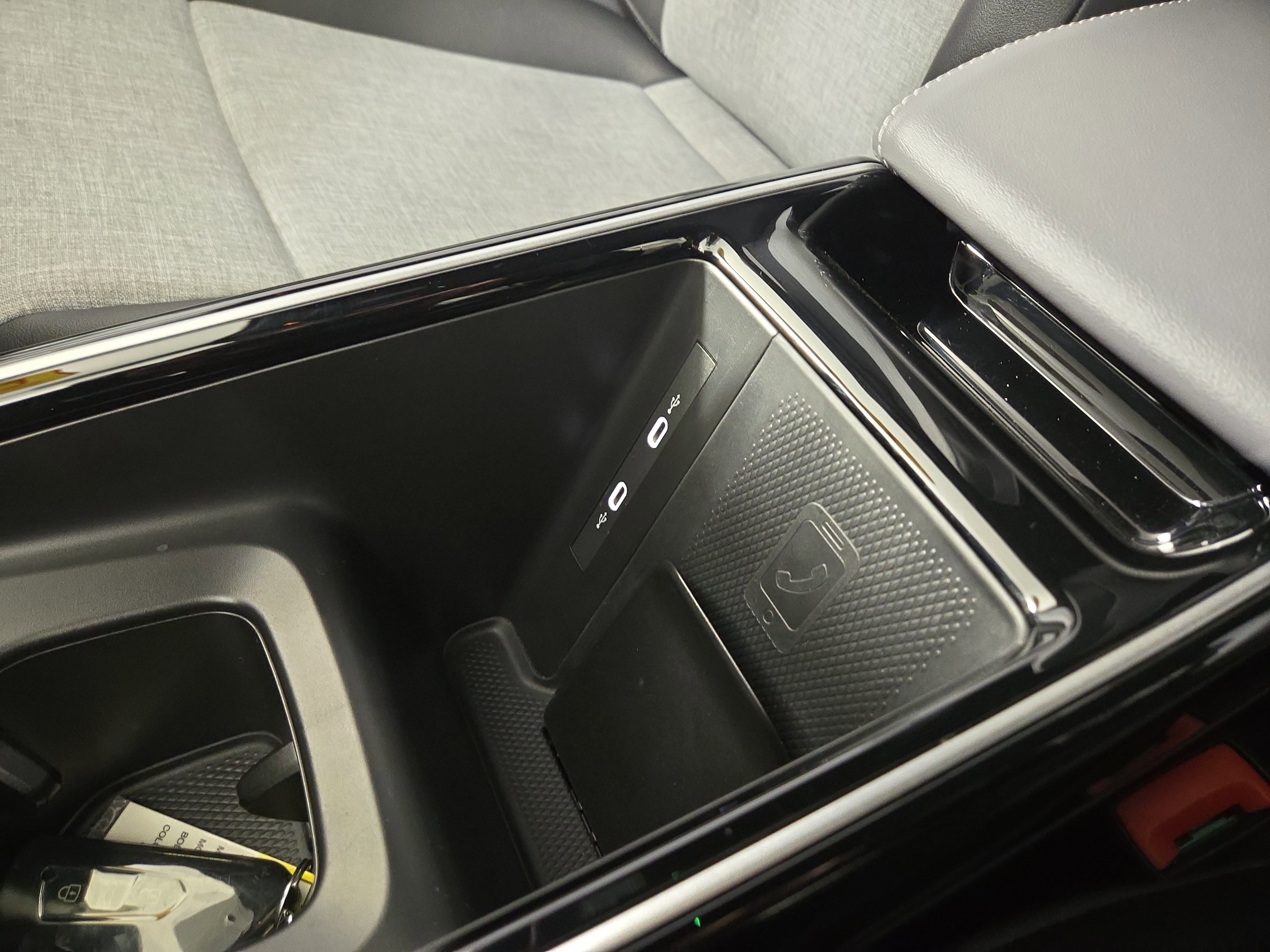 Used 2024 Volkswagen ID.4 2WD image 27