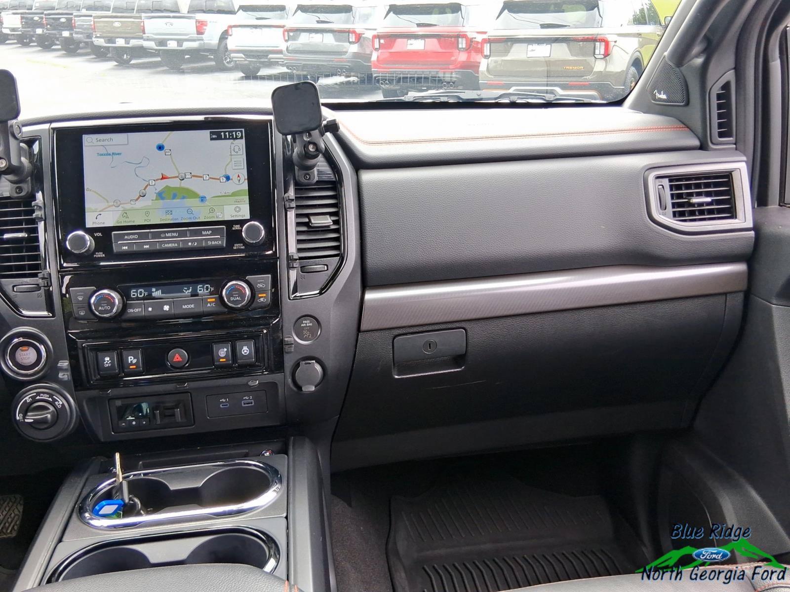 Used 2024 Nissan Titan PRO-4X w/ Pro-4x Convenience Package AWD/4WD image 17