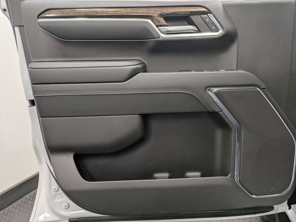 Used 2024 GMC Sierra 1500 Elevation image 8