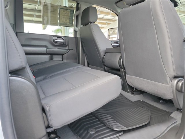 Certified 2025 Chevrolet Silverado 2500 Custom image 22
