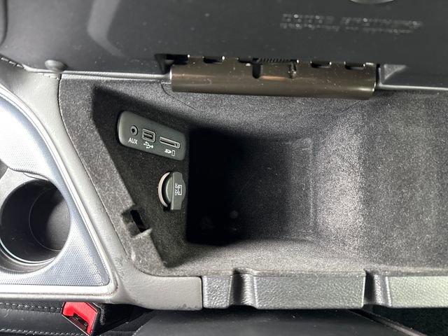 Used 2015 Dodge Challenger R/T Plus image 26