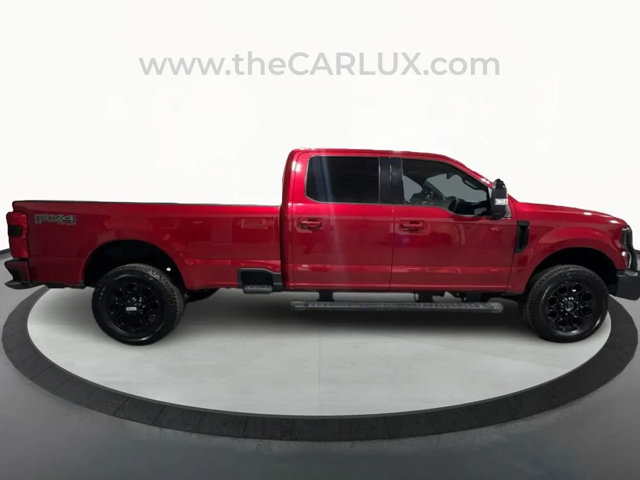 Used 2022 Ford F350 Lariat w/ Black Appearance Package image 8