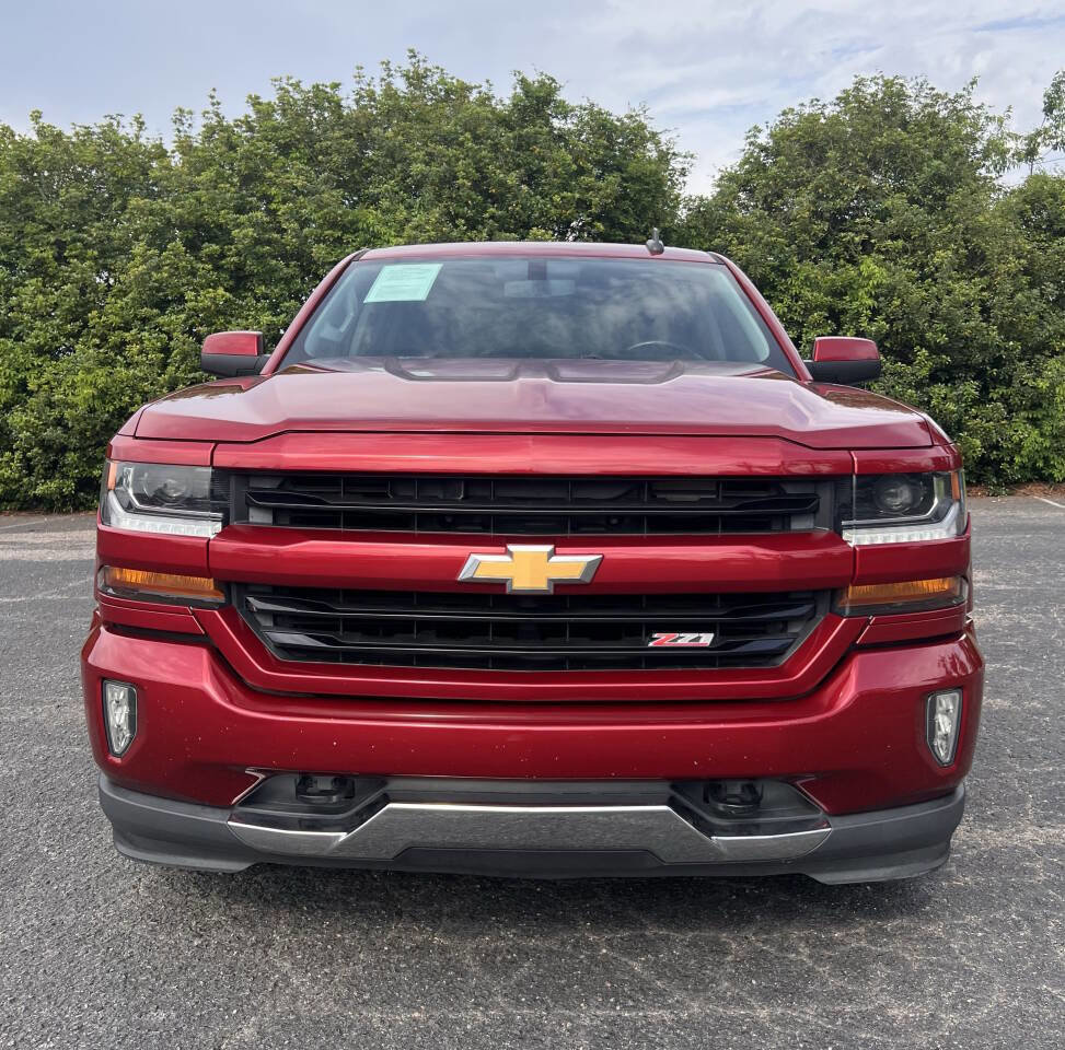 Used 2018 Chevrolet Silverado 1500 LT w/ All Star Edition image 11