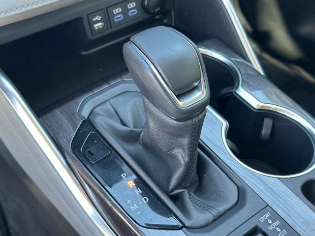 Used 2022 Toyota Highlander Limited AWD/4WD image 22