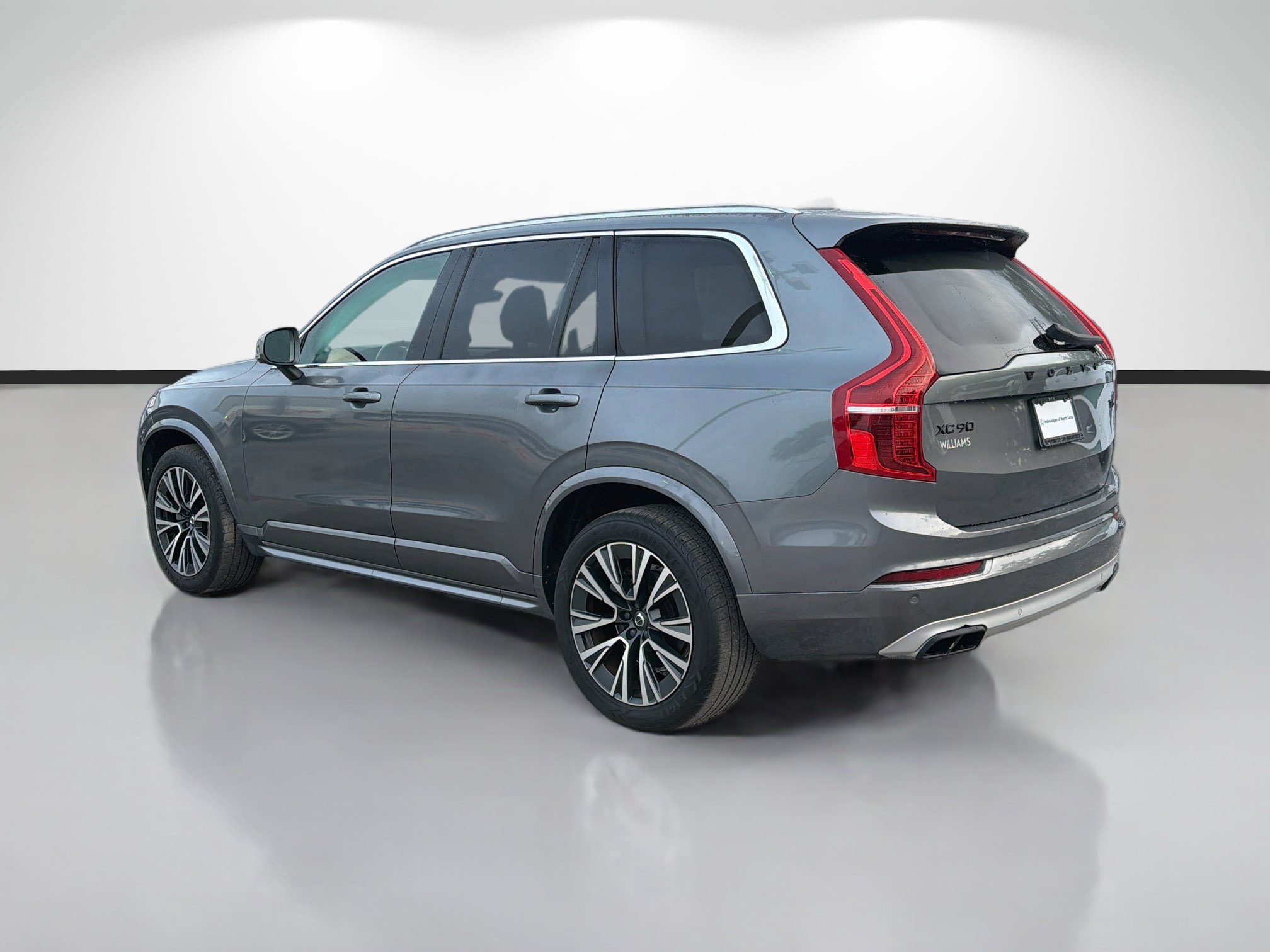 Used 2020 Volvo XC90 T6 Momentum w/ Protection Package AWD/4WD image 5