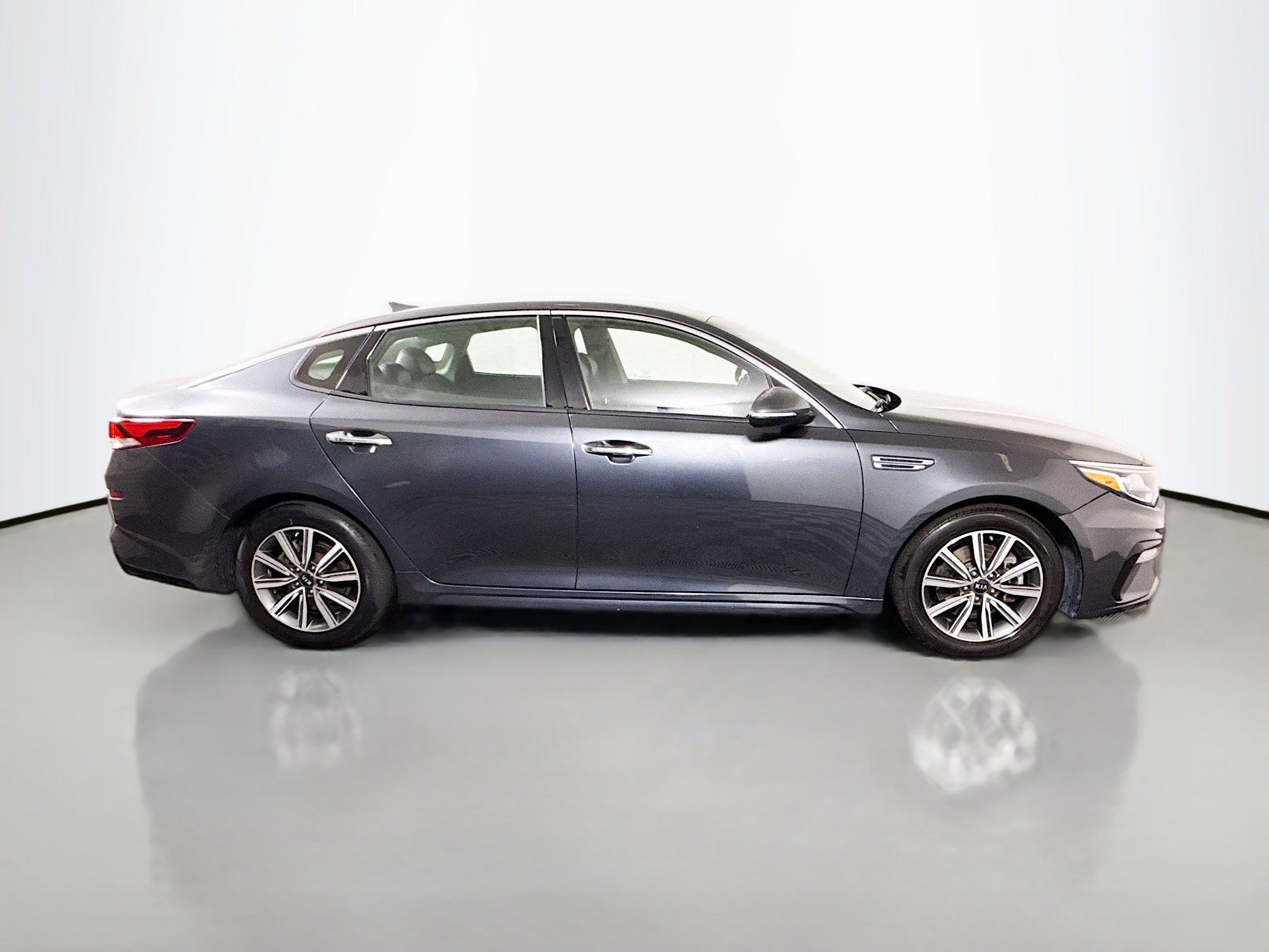 Used 2019 Kia Optima EX image 11