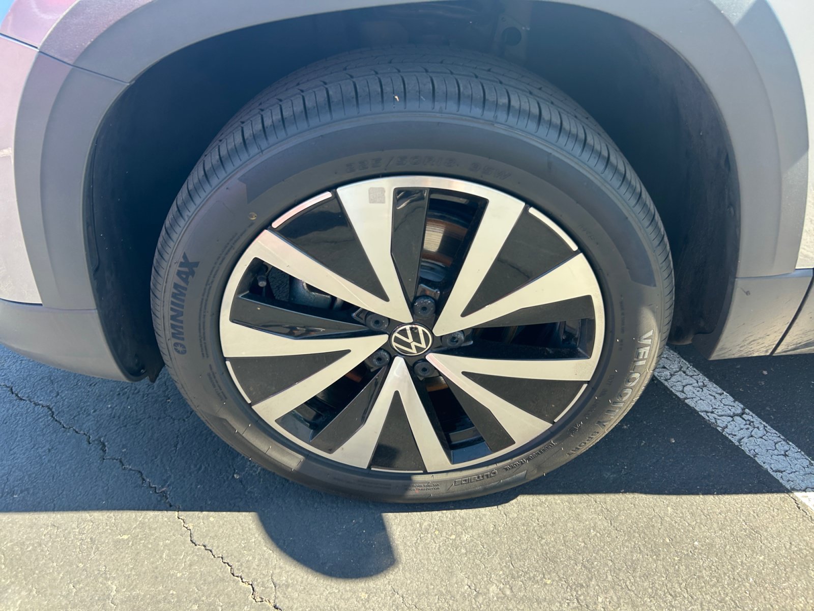Used 2022 Volkswagen Taos SE FWD image 25