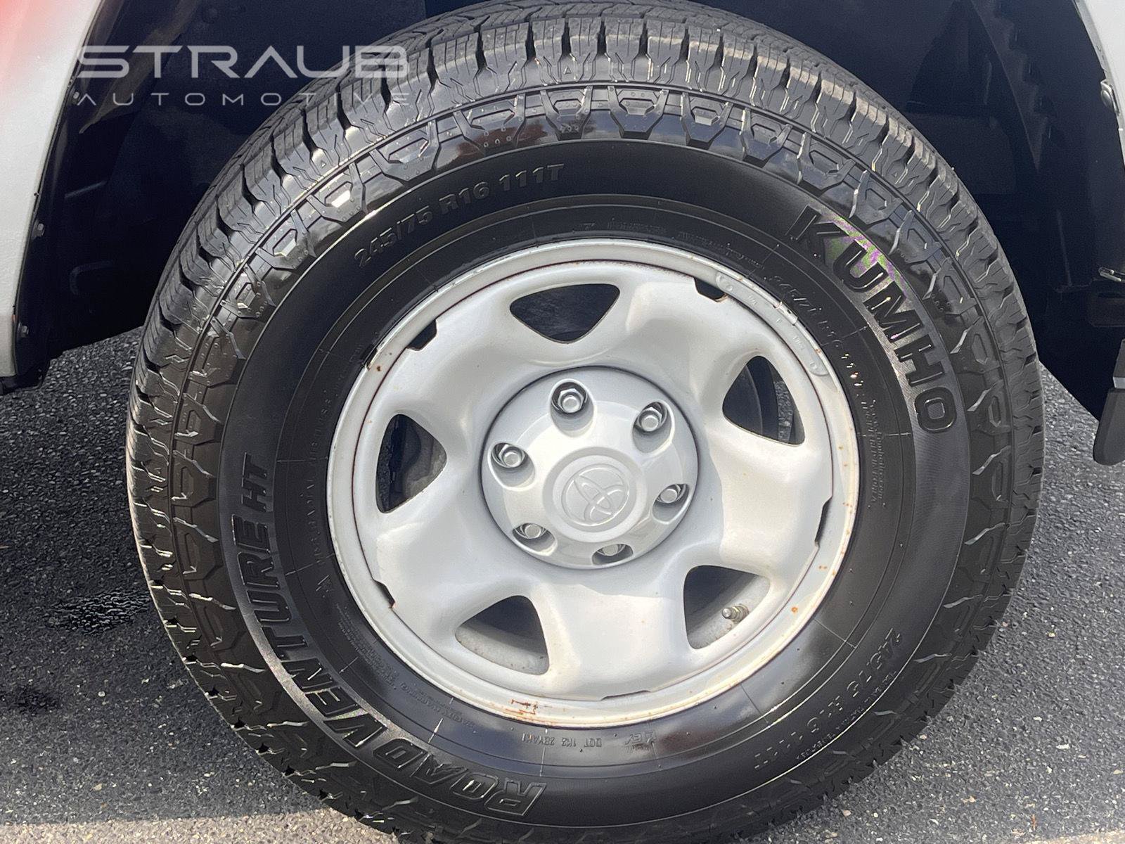 Used 2022 Toyota Tacoma SR AWD/4WD image 12