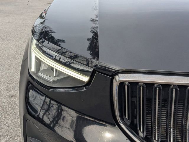 Certified 2023 Volvo XC40 B5 Plus w/ Protection Package Premier image 13