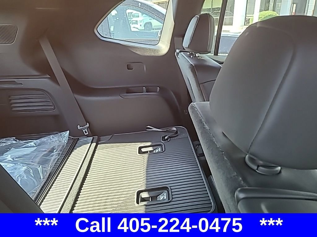 New 2026 GMC Acadia AT4 w/ LPO, Floor Liner Package image 20