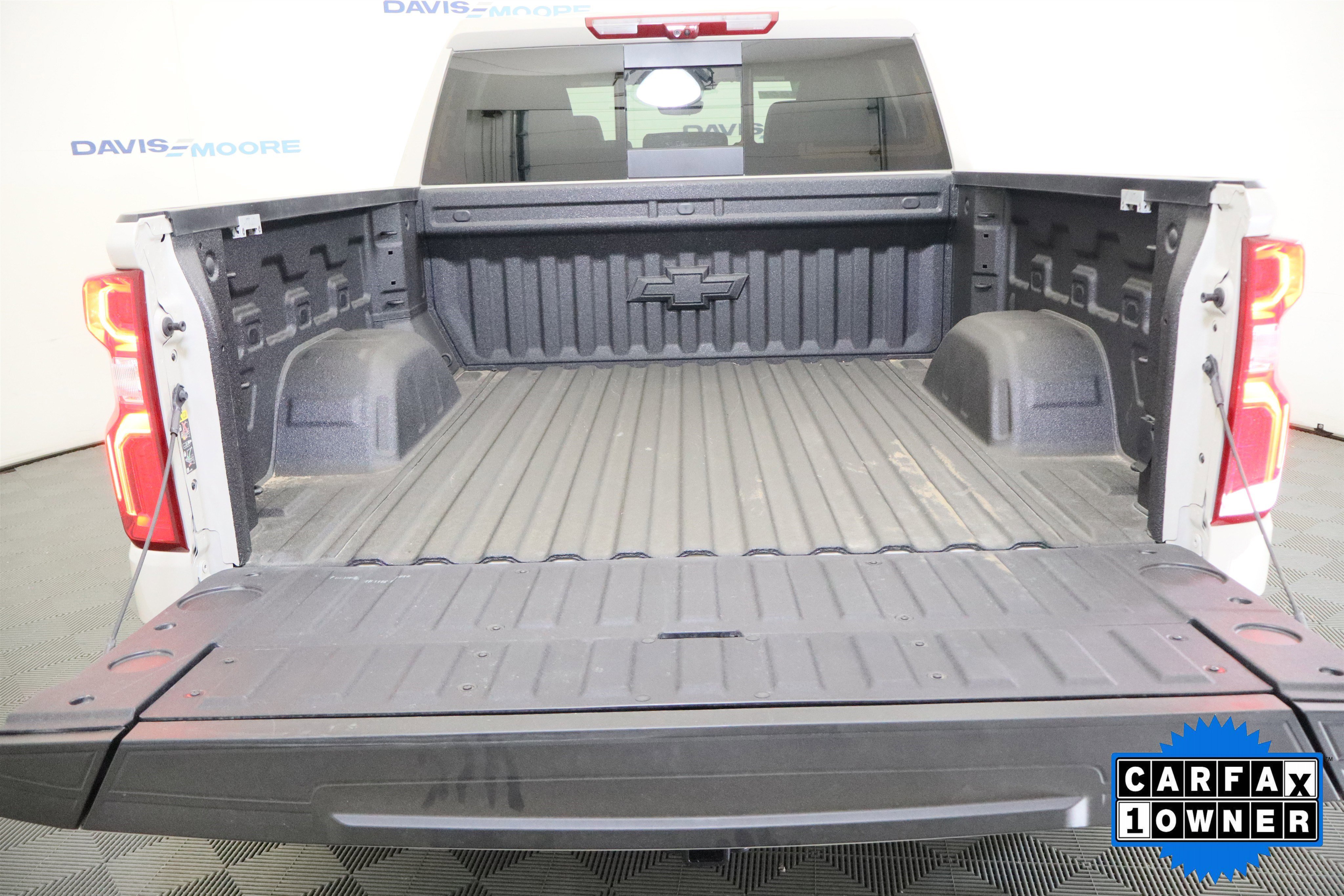Used 2026 Chevrolet Silverado 1500 High Country image 9