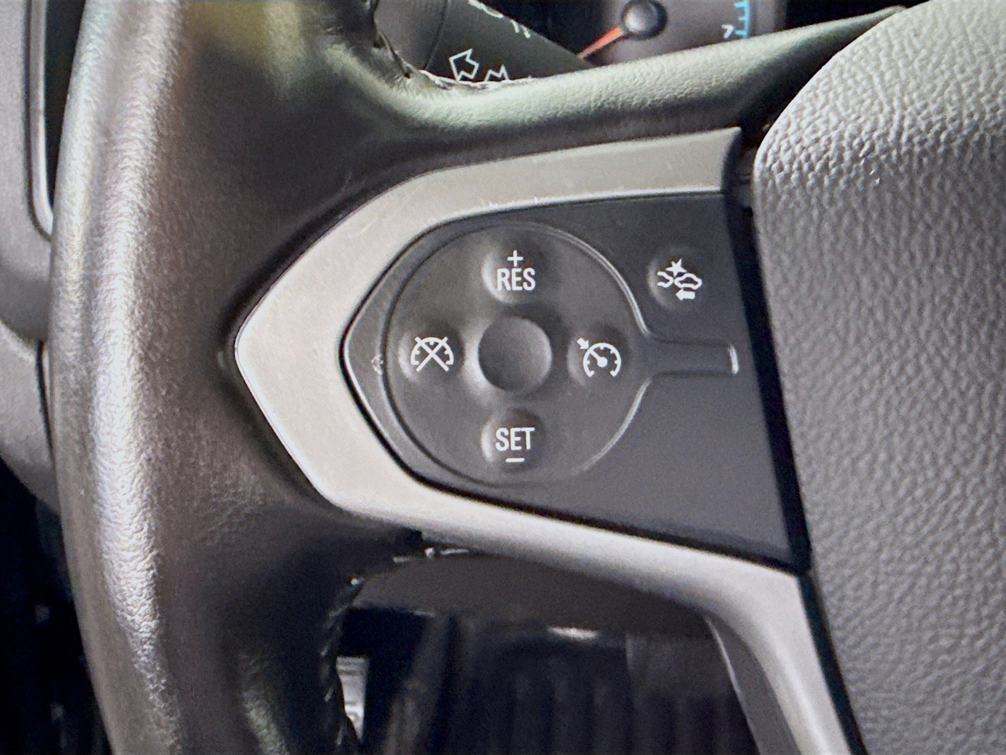 Used 2022 Chevrolet Colorado LT w/ Fleet Safety Package image 14