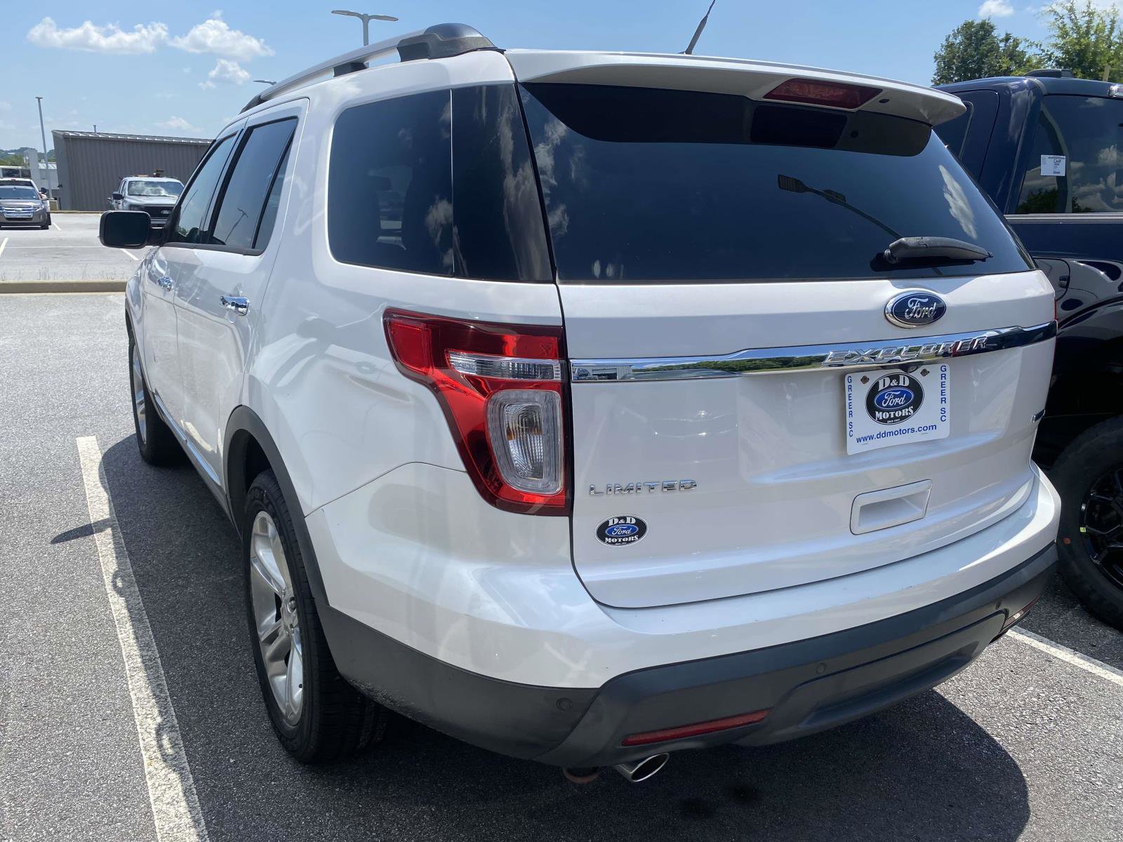 Used 2015 Ford Explorer Limited w/ Equipment Group 301A AWD/4WD image 5