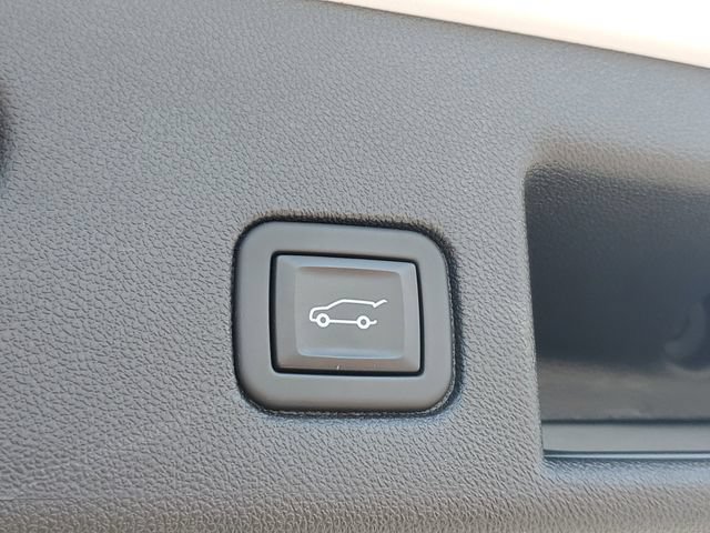 Certified 2023 Chevrolet Equinox RS w/ RS Leather Package FWD image 16