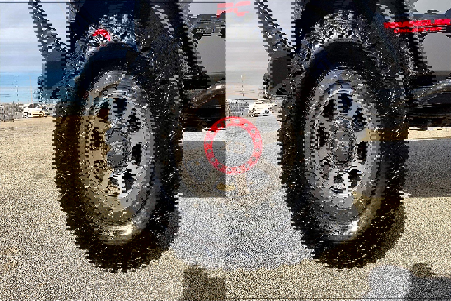 Used 2016 Jeep Wrangler Unlimited Rubicon w/ Connectivity Group image 9