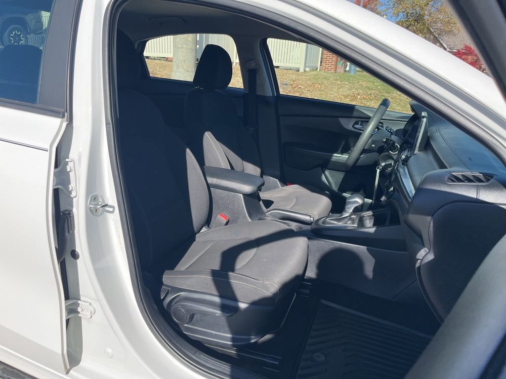 Used 2019 Kia Forte LXS image 23
