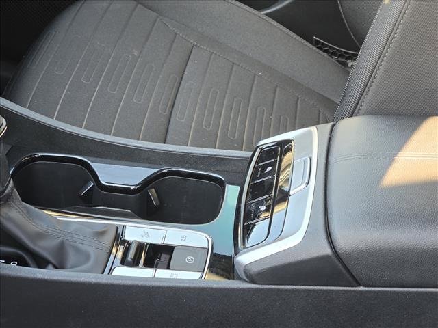 Certified 2024 Hyundai Santa Cruz SEL image 6