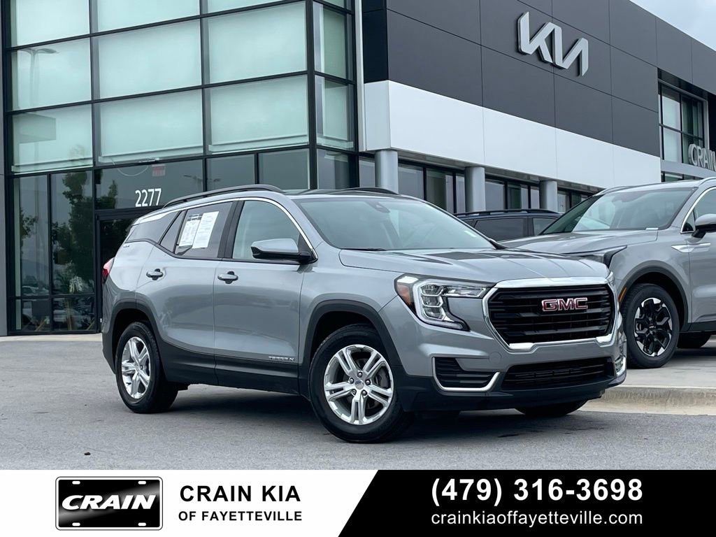 Used 2024 GMC Terrain SLE w/ Driver Convenience Package FWD image 1