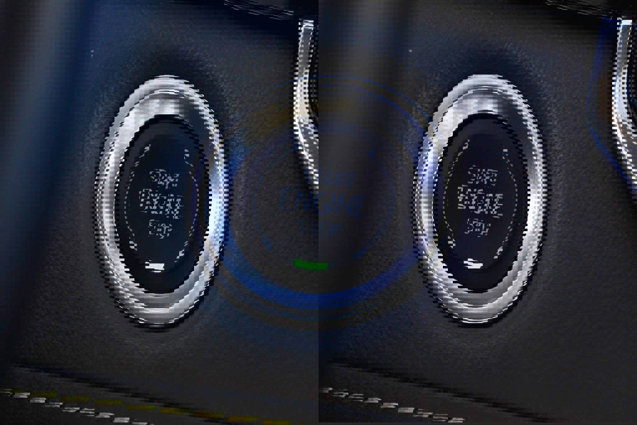 Used 2025 Chevrolet Colorado ZR2 w/ Technology Package image 36