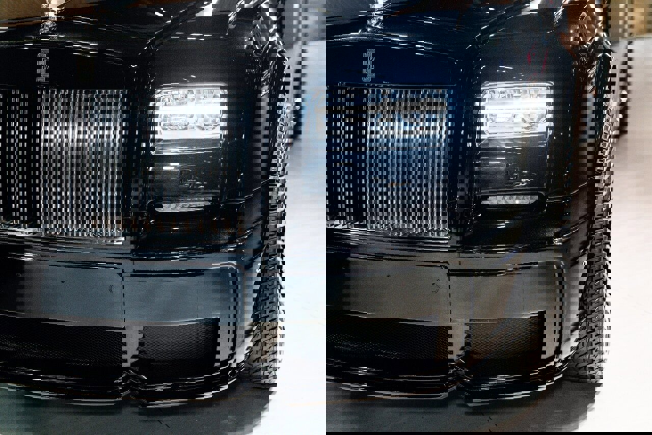 Used 2015 Rolls-Royce Phantom Drophead Coupe image 30