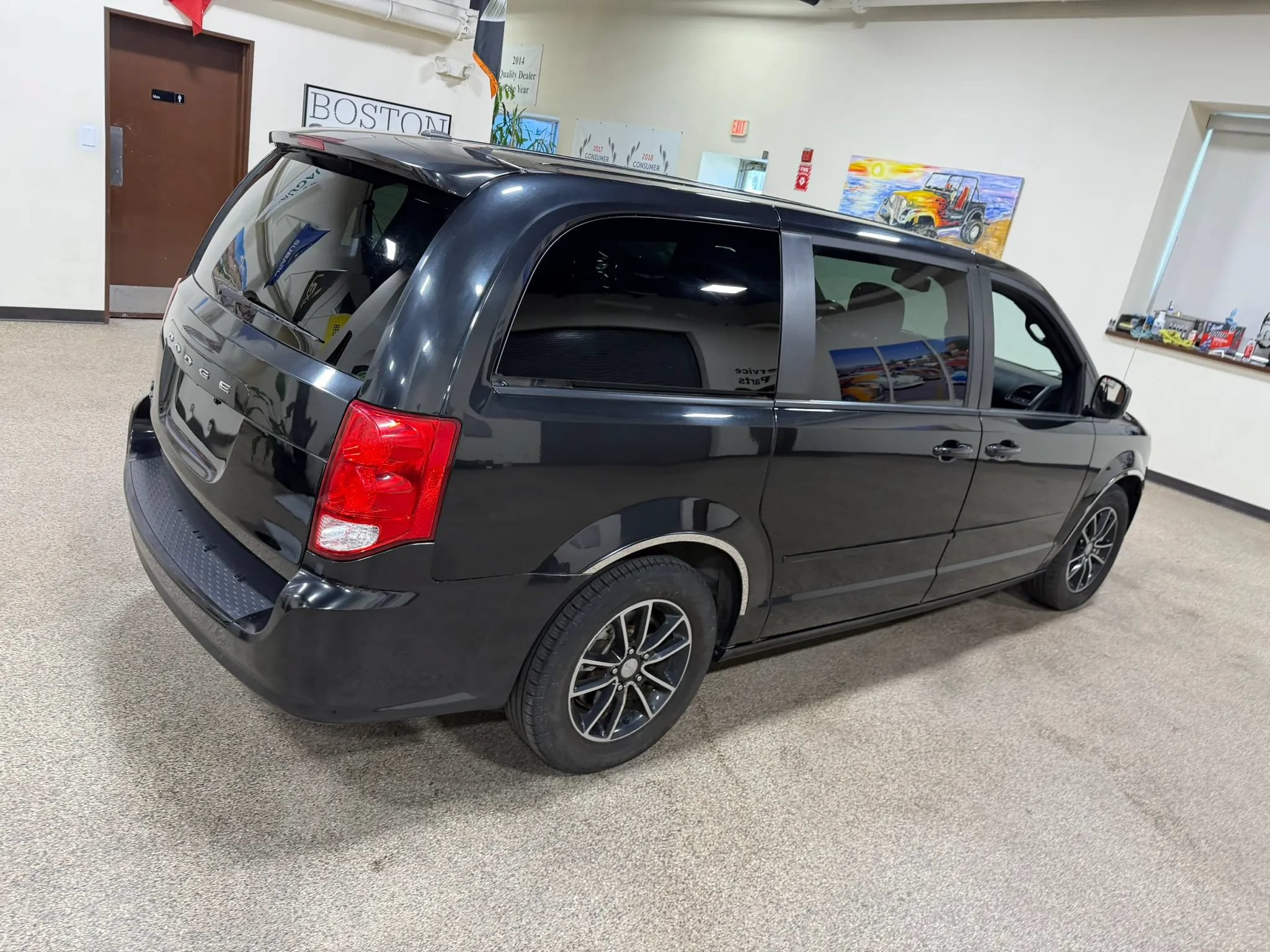 Used 2016 Dodge Grand Caravan SE FWD image 15