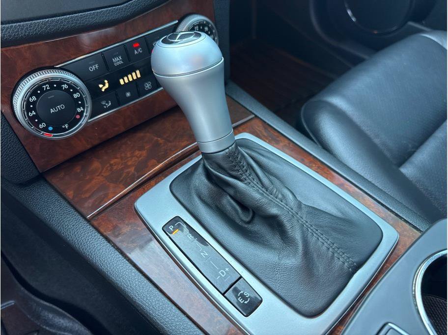 Used 2011 Mercedes-Benz C 300 4MATIC Sedan image 21