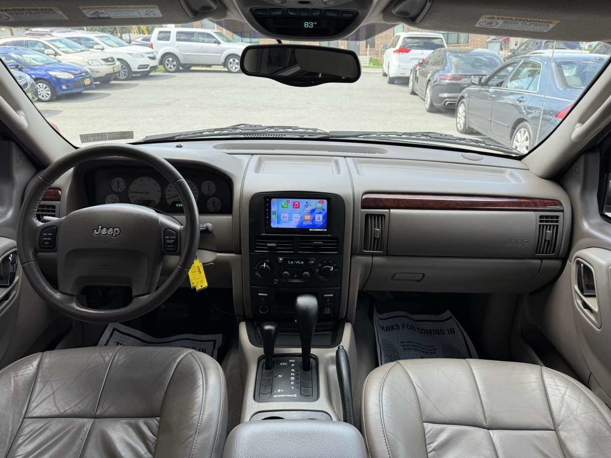 Used 2004 Jeep Grand Cherokee Limited w/ Cold Weather Group AWD/4WD image 13