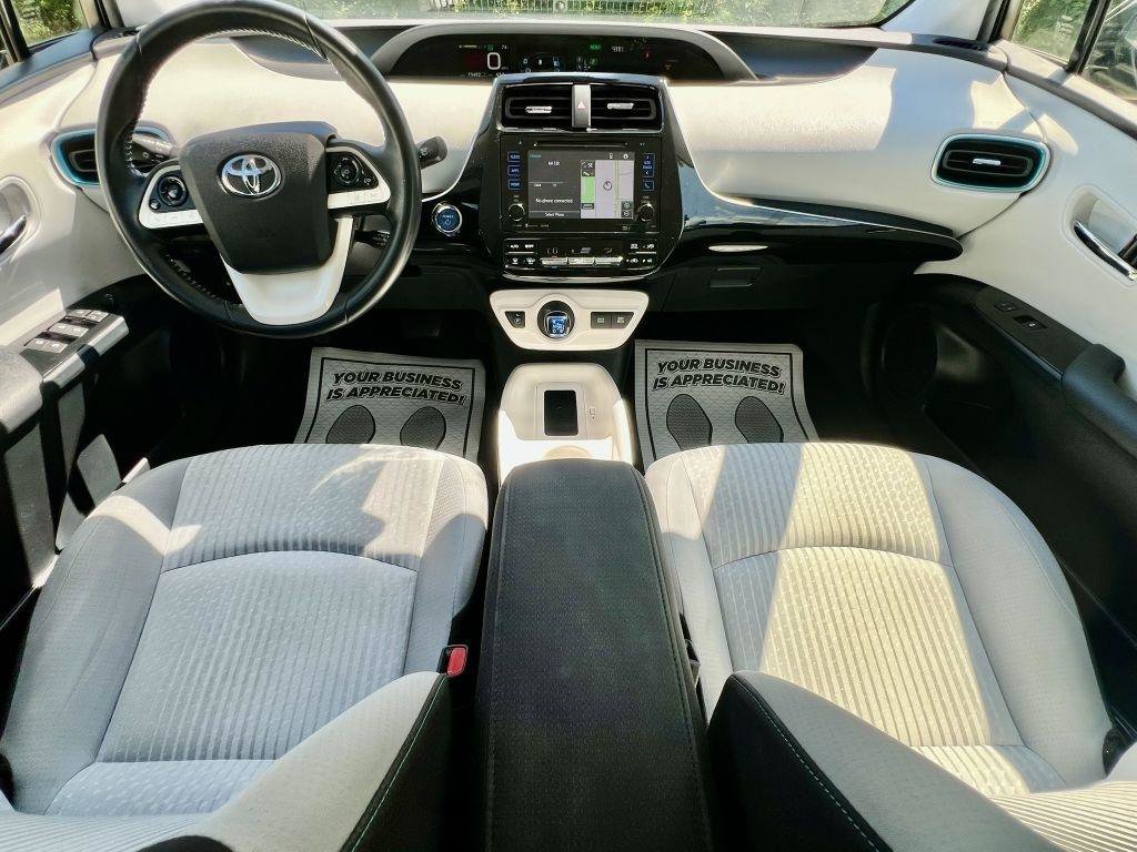 Used 2017 Toyota Prius Three w/ Carpet Mat Package FWD image 12