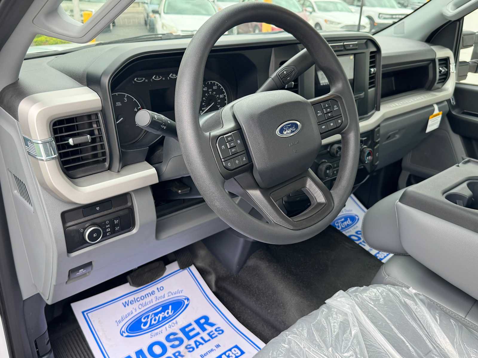 Used 2024 Ford F550 2WD Regular Cab Super Duty image 3