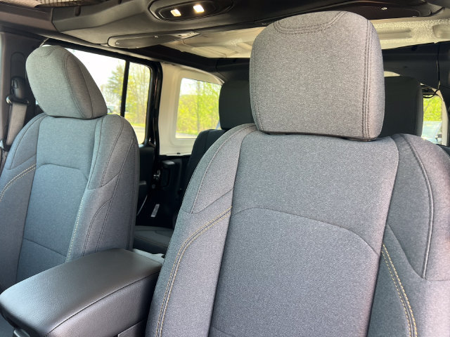 New 2026 Jeep Wrangler Unlimited Sport AWD/4WD image 9
