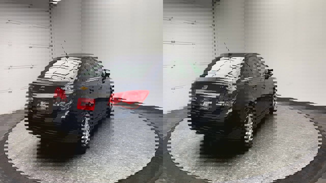 Used 2015 Chevrolet Cruze LT image 33